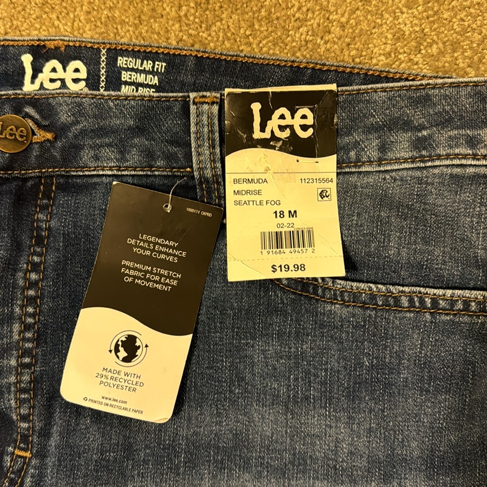 Womens Lee denim shorts Regular Fit Bermuda mid rise - Picture 3 of 6